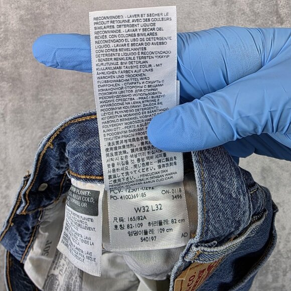 Levis 501 Jeans Womens 32 Blue Button Fly Distressed Denim Pants Straight Leg - Picture 13 of 13